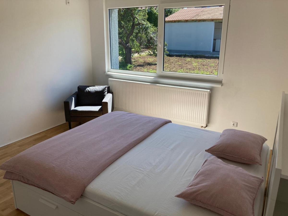 Apartmán MAAY Hlohovec Esterno foto