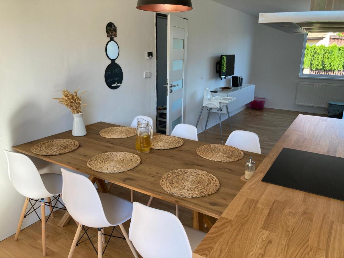 Apartmán MAAY Hlohovec Esterno foto