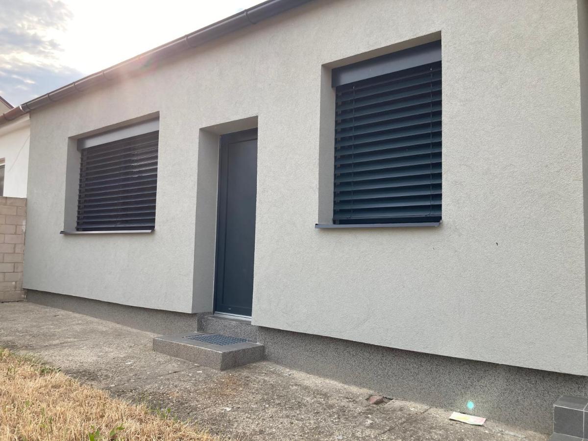 Apartmán MAAY Hlohovec Esterno foto