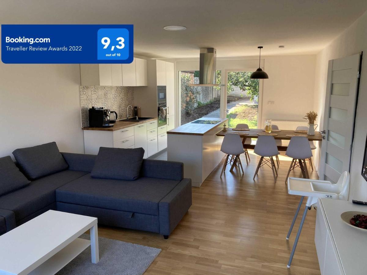 Apartmán MAAY Hlohovec Esterno foto